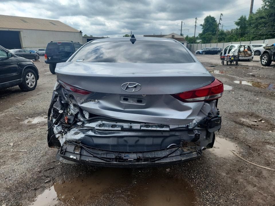 2017 HYUNDAI ELANTRA SE 6