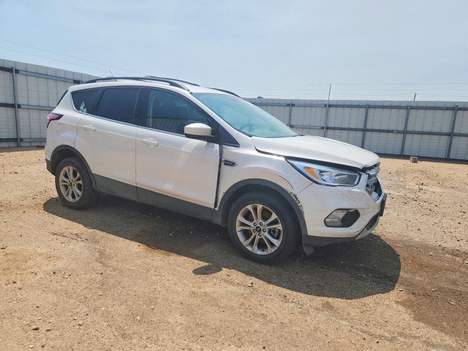 2018 FORD ESCAPE SE 4
