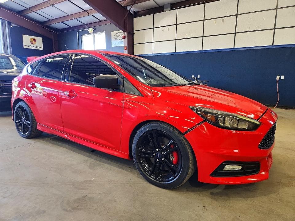 2017 FORD FOCUS ST 4