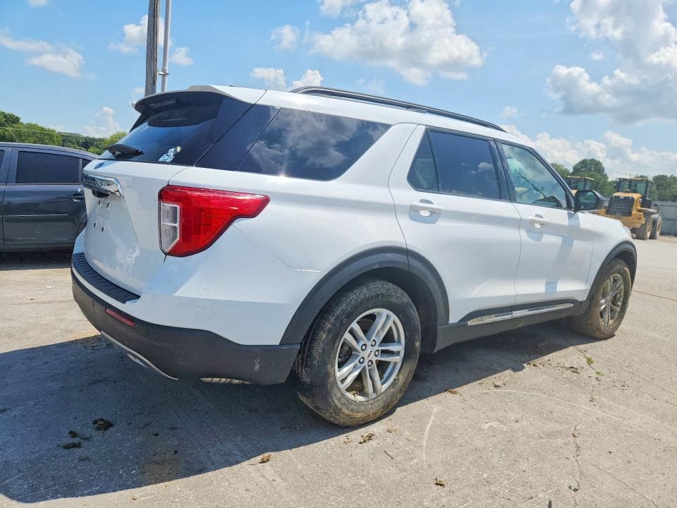2023 FORD EXPLORER XLT 3