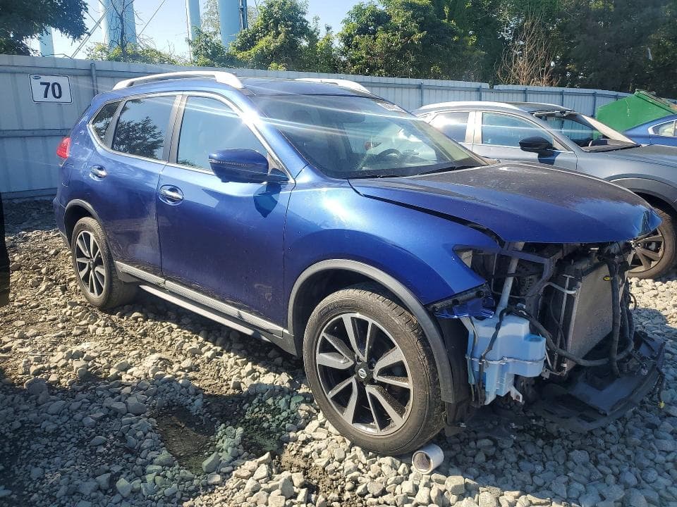2017 NISSAN ROGUE SL 4
