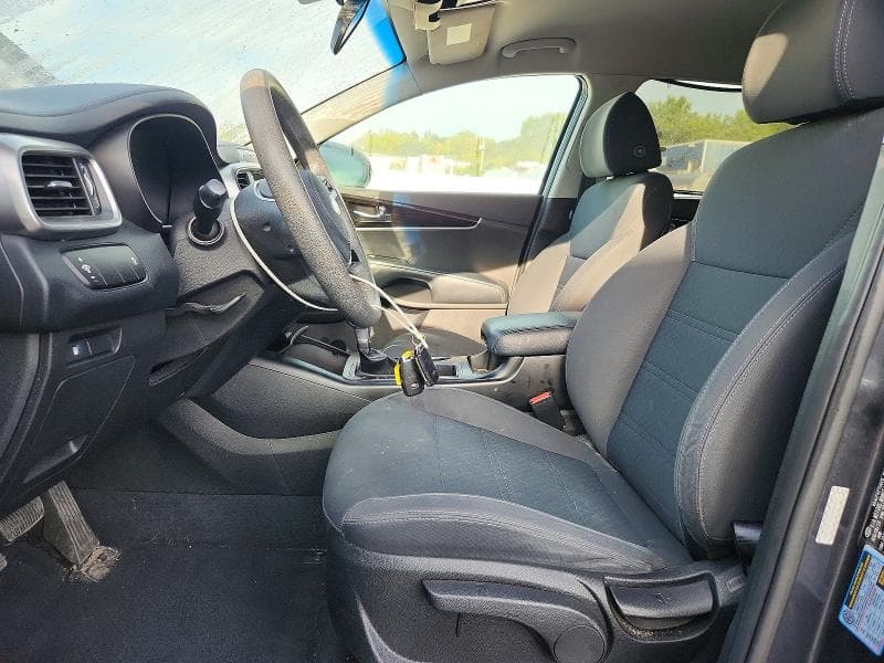 2020 KIA SORENTO S 7