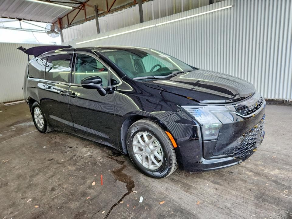 2027 CHRYSLER PACIFICA SELECT 4