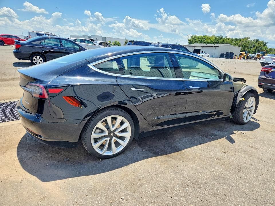 2018 TESLA MODEL 3 3