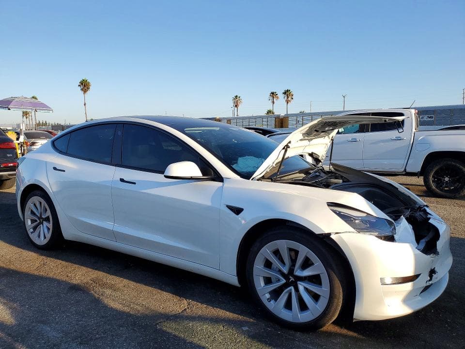 2023 TESLA MODEL 3 4