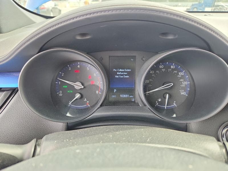 2019 TOYOTA C-HR XLE 9