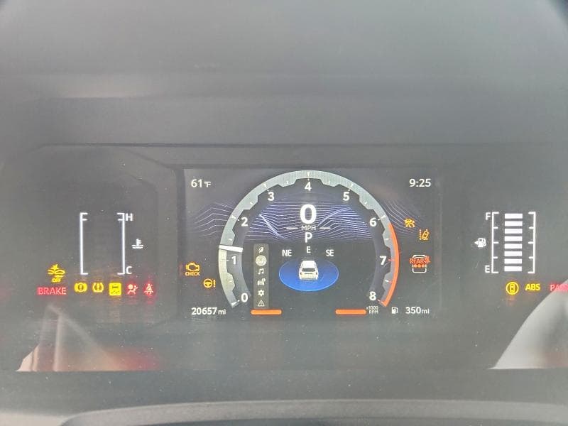 2025 TOYOTA 4RUNNER SR5 9