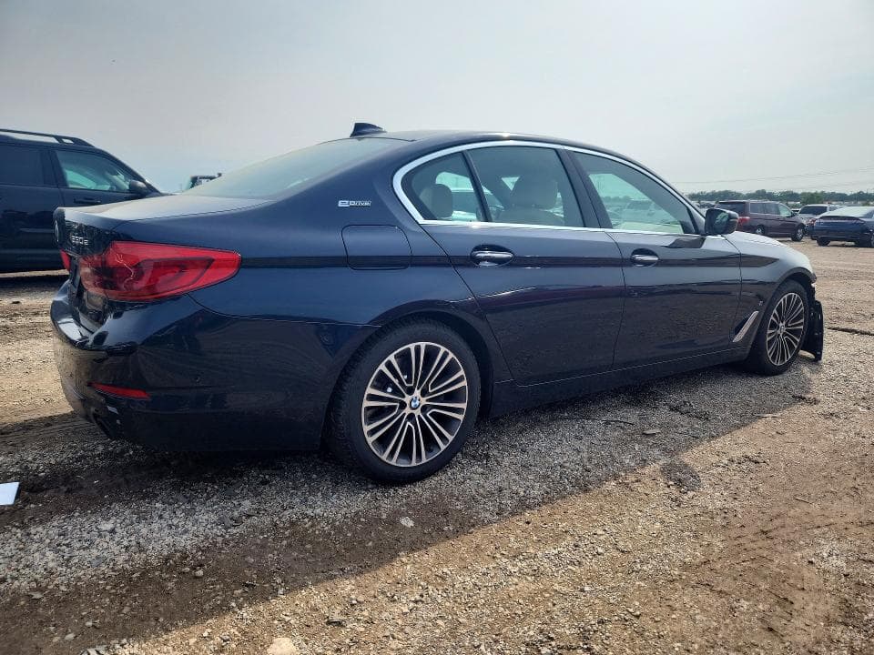 2018 BMW 530XE 3
