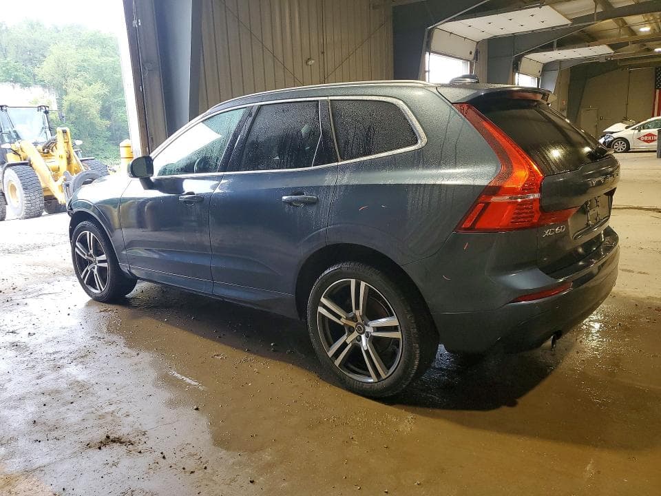 2021 VOLVO XC60 T5 MOMENTUM 2