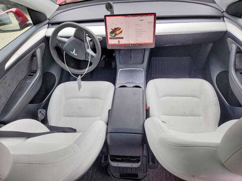 2024 TESLA MODEL Y 8