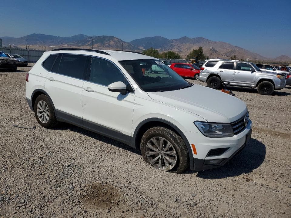 2018 VOLKSWAGEN TIGUAN SE SE 4