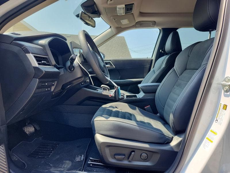 2025 MITSUBISHI OUTLANDER SE 7