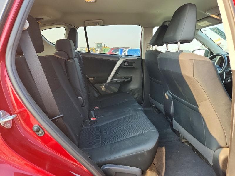 2018 TOYOTA RAV4 LE 11