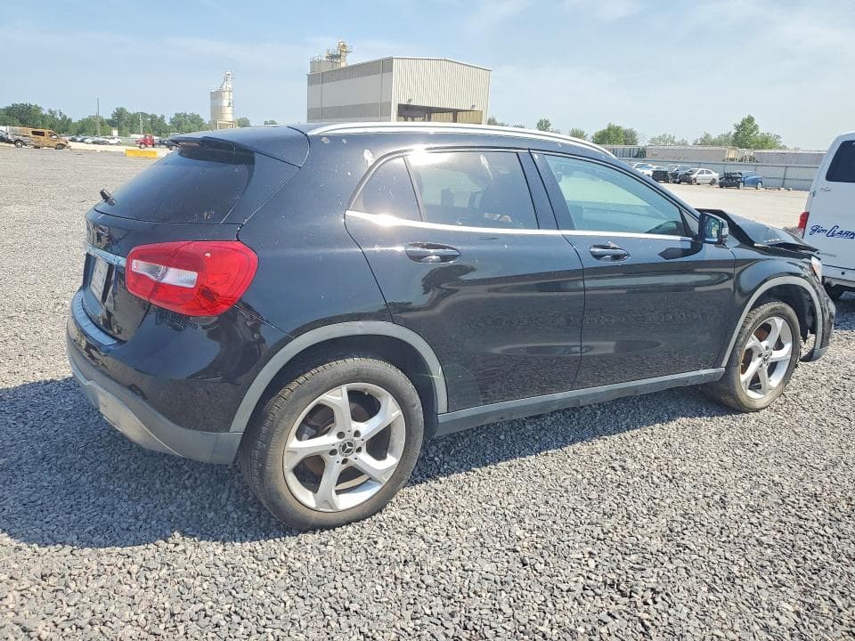 2018 MERCEDES-BENZ GLA 250 3