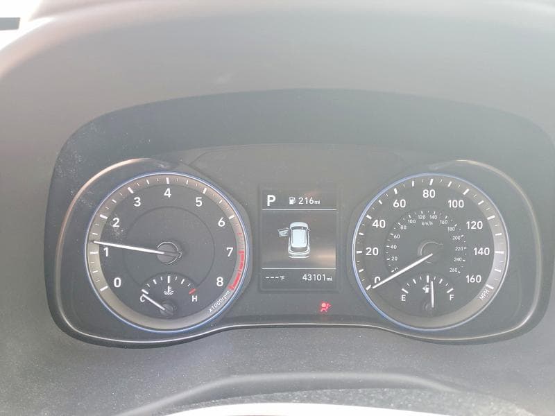 2020 HYUNDAI KONA SE 9