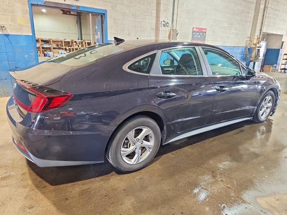 2023 HYUNDAI SONATA SE 3