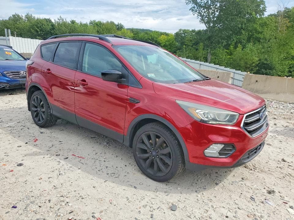 2017 FORD ESCAPE SE 4