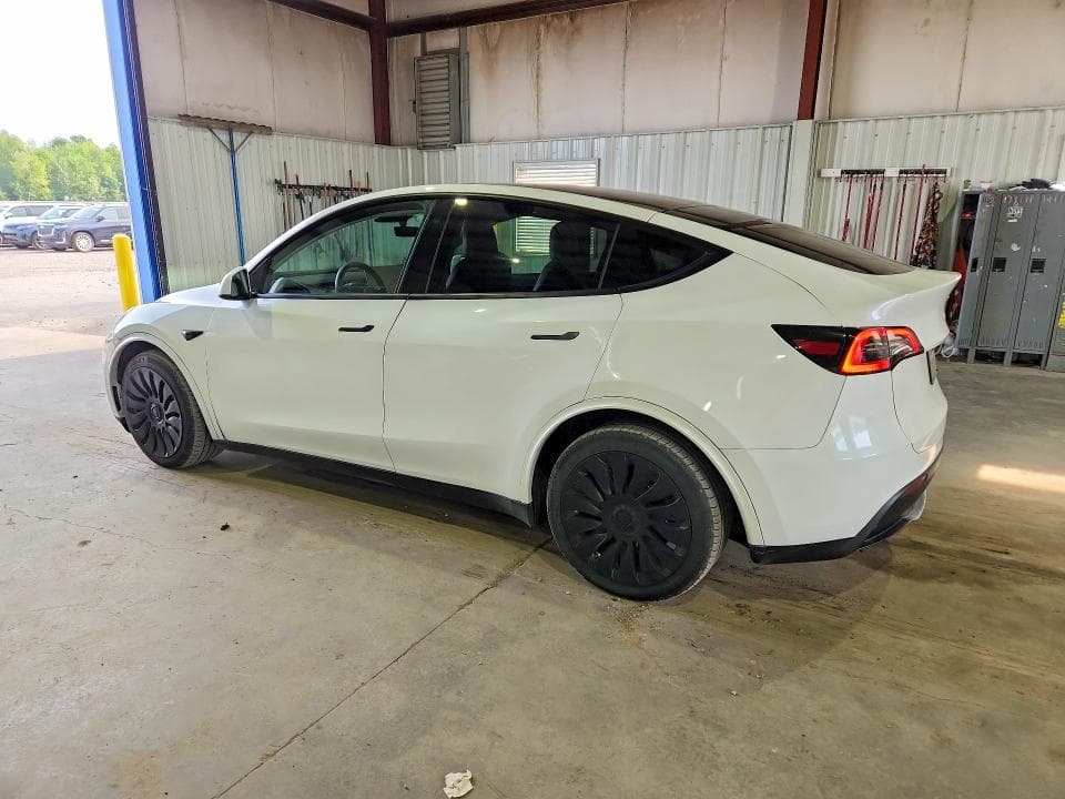 2023 TESLA MODEL Y 2