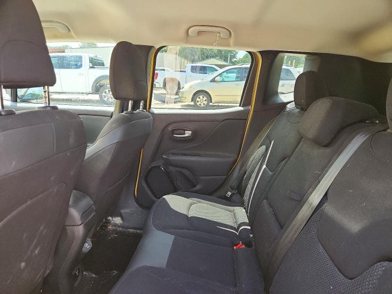 2018 JEEP RENEGADE LATITUDE 11