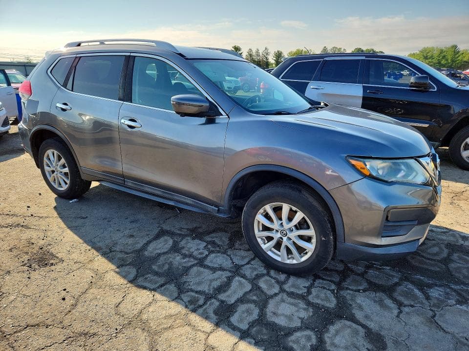 2017 NISSAN ROGUE SV 4