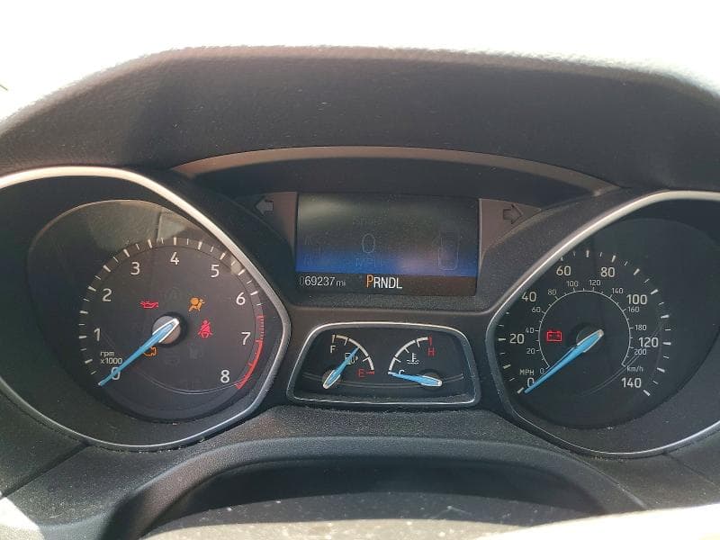 2017 FORD FOCUS SE 9