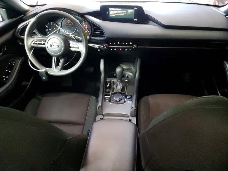 2022 MAZDA 3 SELECT 8