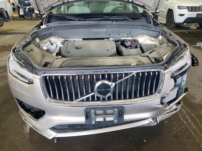 2023 VOLVO XC90 CORE 12