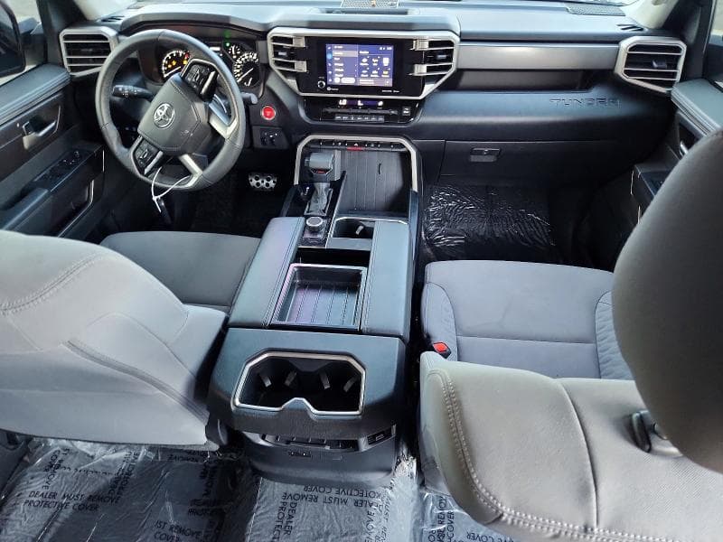 2024 TOYOTA TUNDRA SR5 8