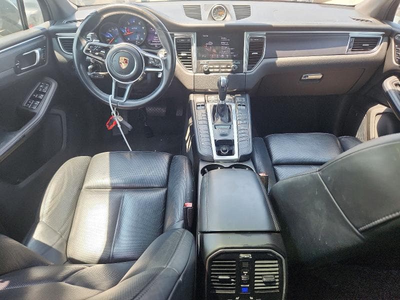 2017 PORSCHE MACAN GTS 8
