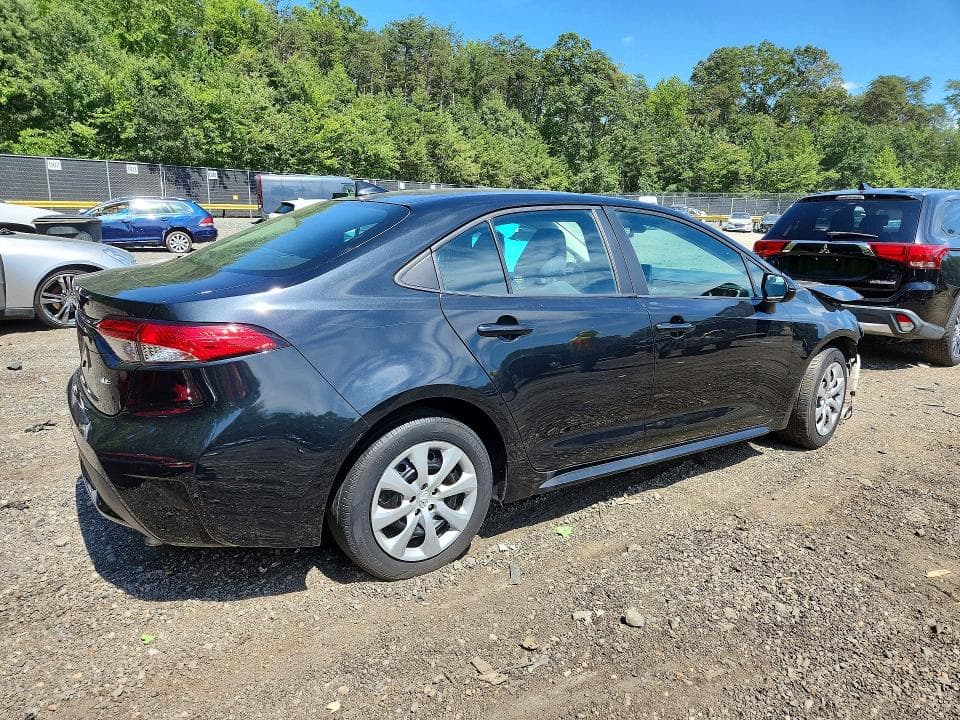 2022 TOYOTA COROLLA LE 3