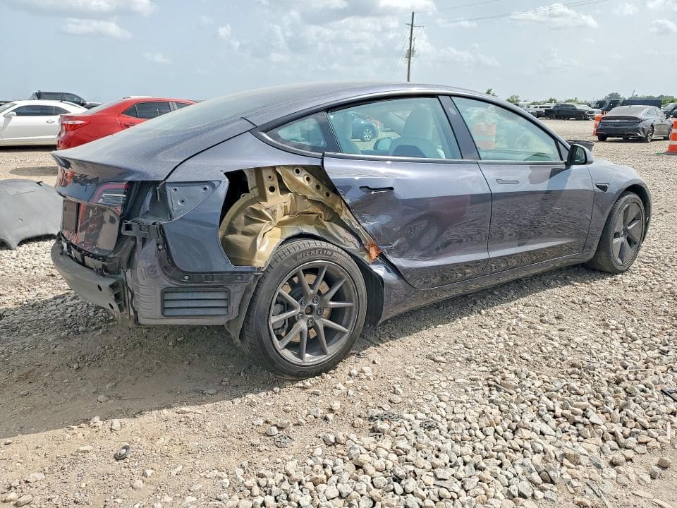 2023 TESLA MODEL 3 3
