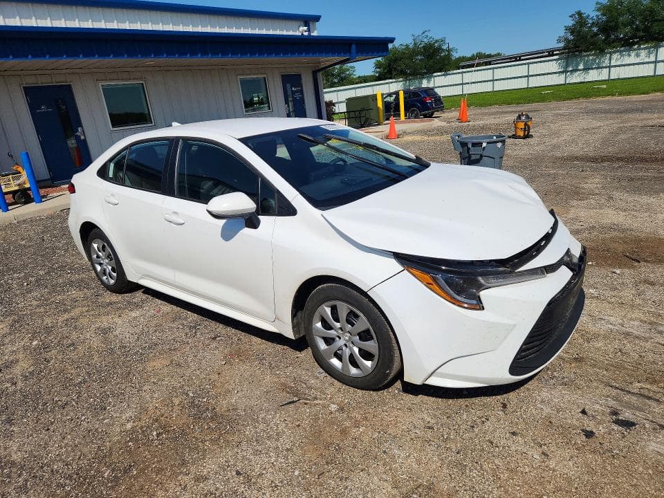 2025 TOYOTA COROLLA LE 4