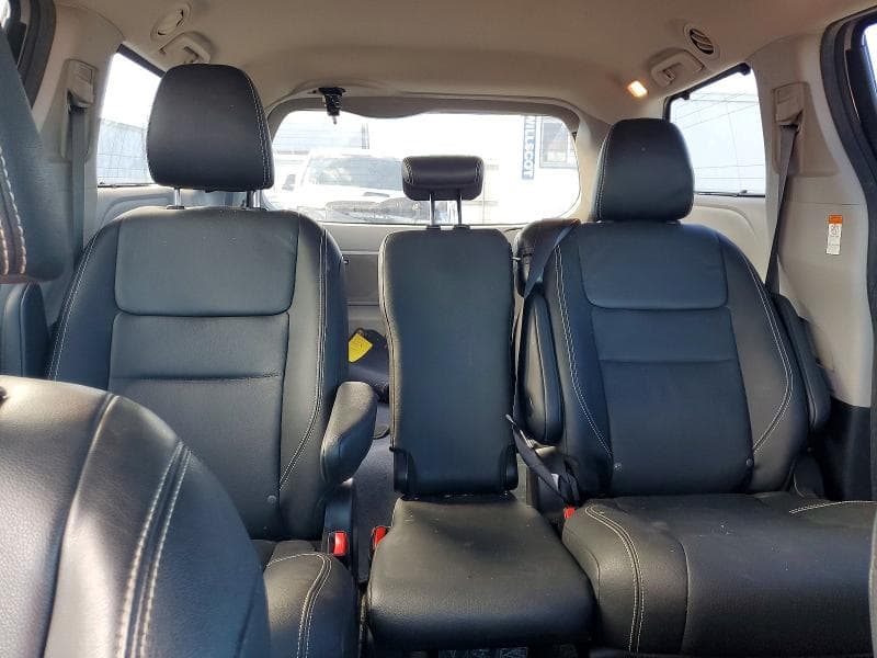 2020 TOYOTA SIENNA SE 8-PASSENGER 10