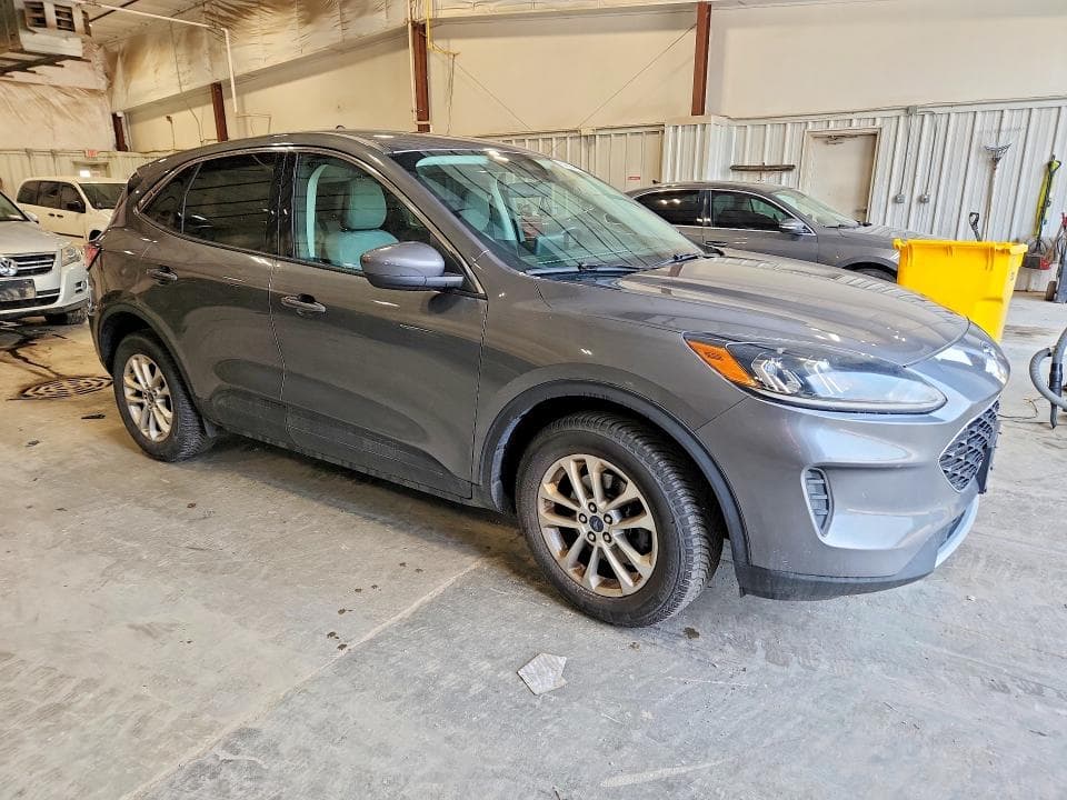 2021 FORD ESCAPE SE 4