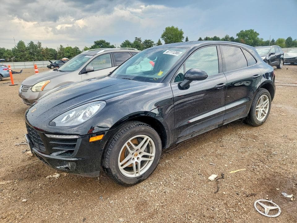 2017 PORSCHE MACAN - 1