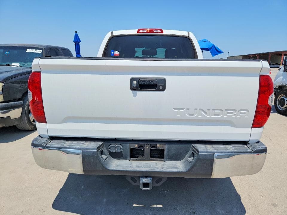 2018 TOYOTA TUNDRA CREWMAX SR5 6