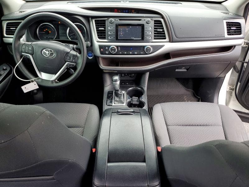 2018 TOYOTA HIGHLANDER HYBRID LE 8