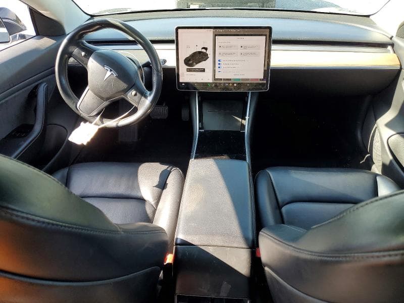 2018 TESLA MODEL 3 8