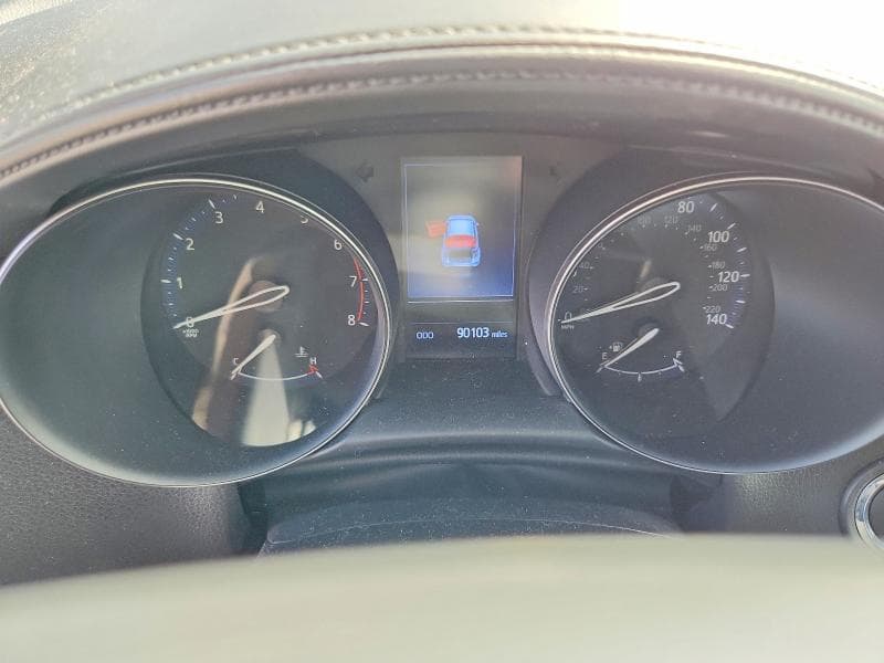 2019 TOYOTA C-HR XLE 9