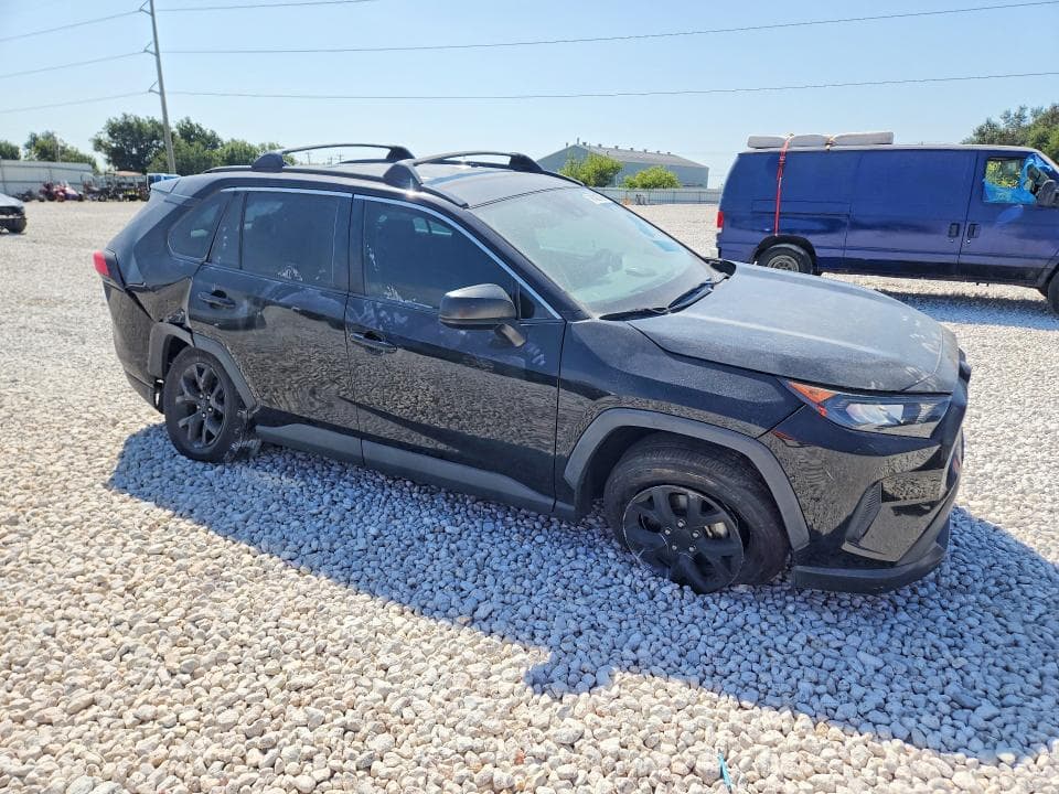 2021 TOYOTA RAV4 LE 4
