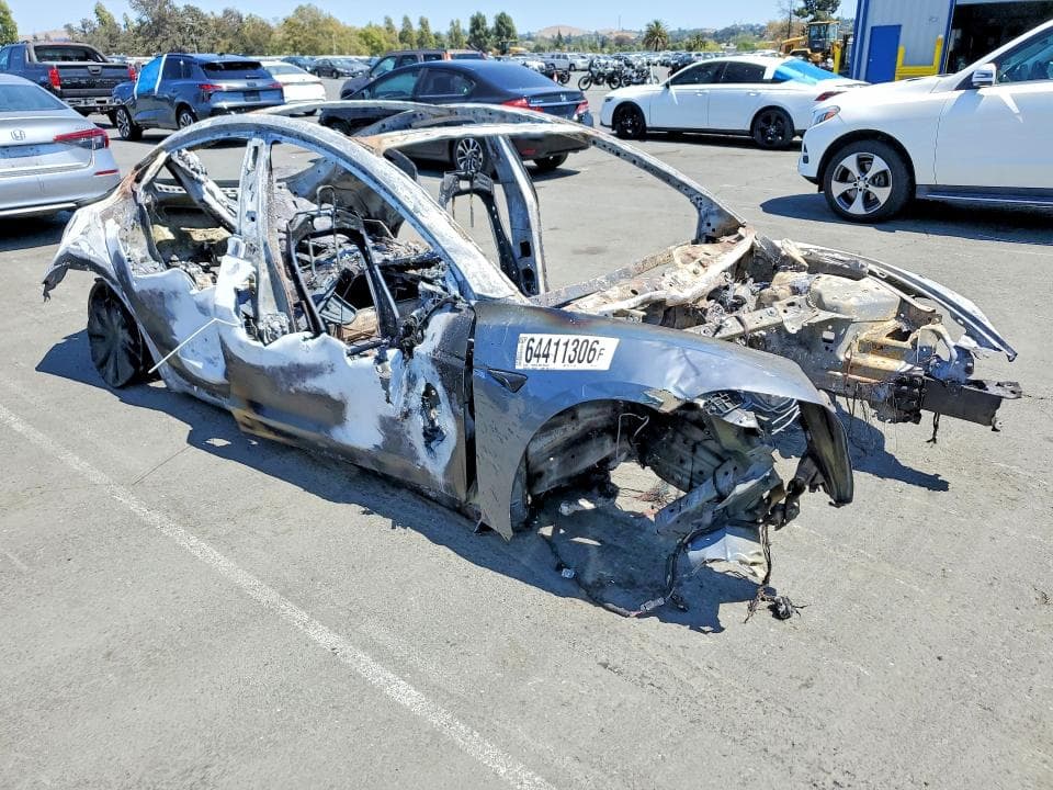 2024 TESLA MODEL 3 4
