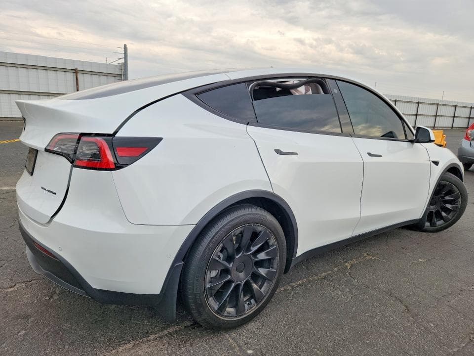 2021 TESLA MODEL Y 3