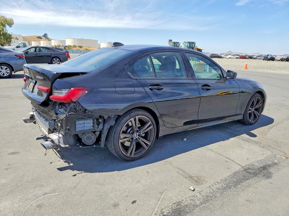 2022 BMW 330I 3