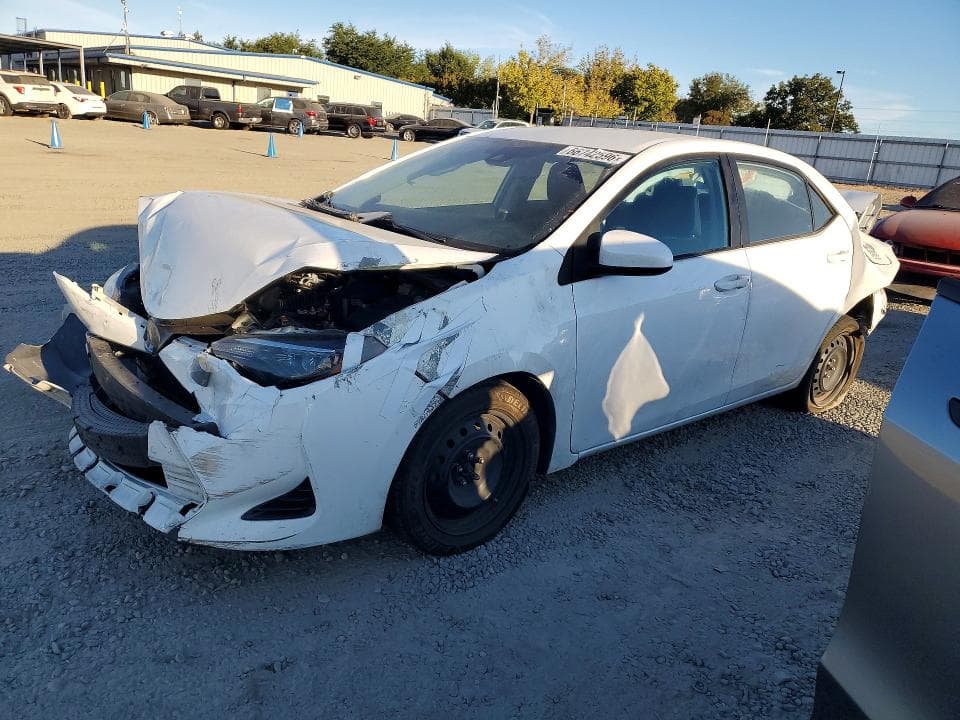 2018 TOYOTA COROLLA LE - 1