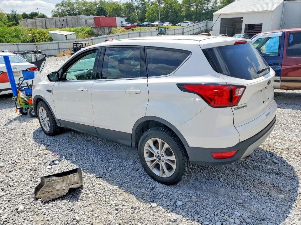 2019 FORD ESCAPE SE 2