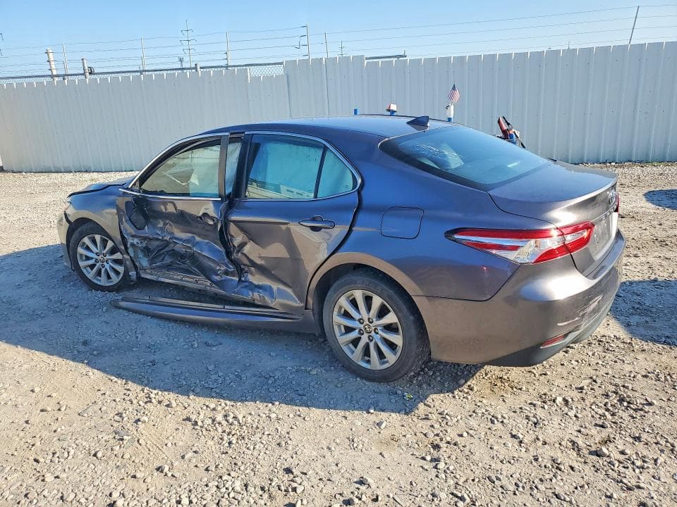 2020 TOYOTA CAMRY LE 2