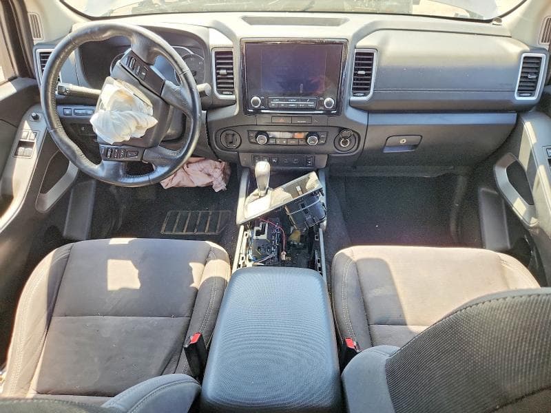 2022 NISSAN FRONTIER SV 8