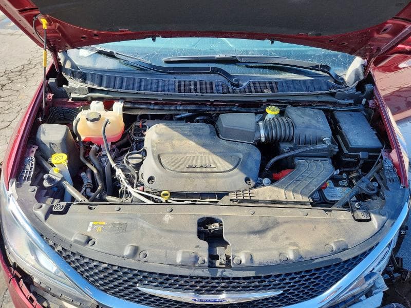 2020 CHRYSLER PACIFICA TOURING 12