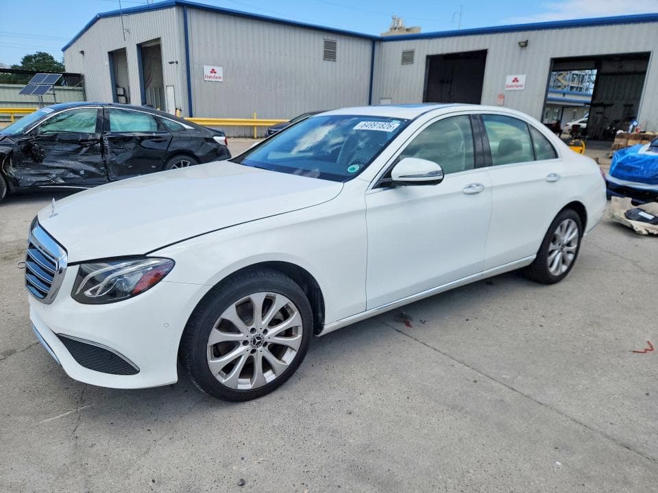 2018 MERCEDES-BENZ E 300 - 1