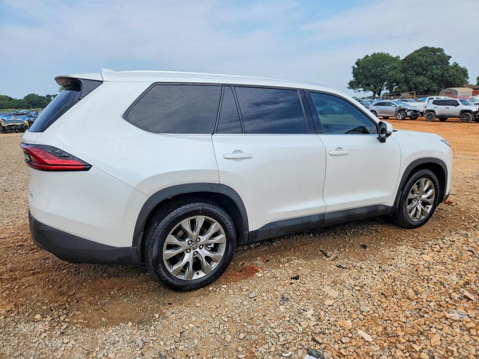 2026 TOYOTA GRAND HIGHLANDER LIMITED 3